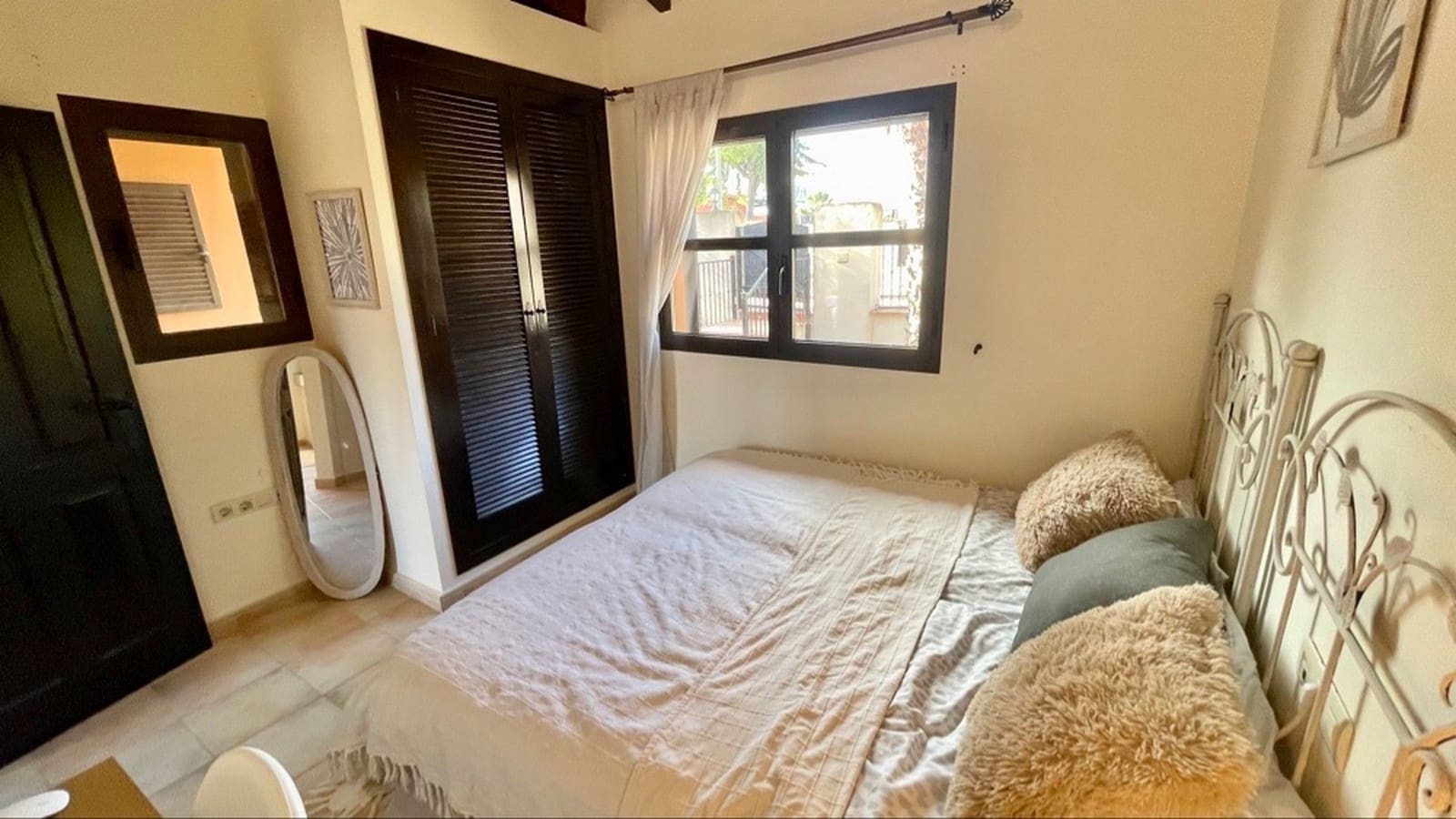 3 bedroom Semi-detached Villa for sale in Hacienda del Alamo with pool garage - € 209,000 (Ref: 9402751)