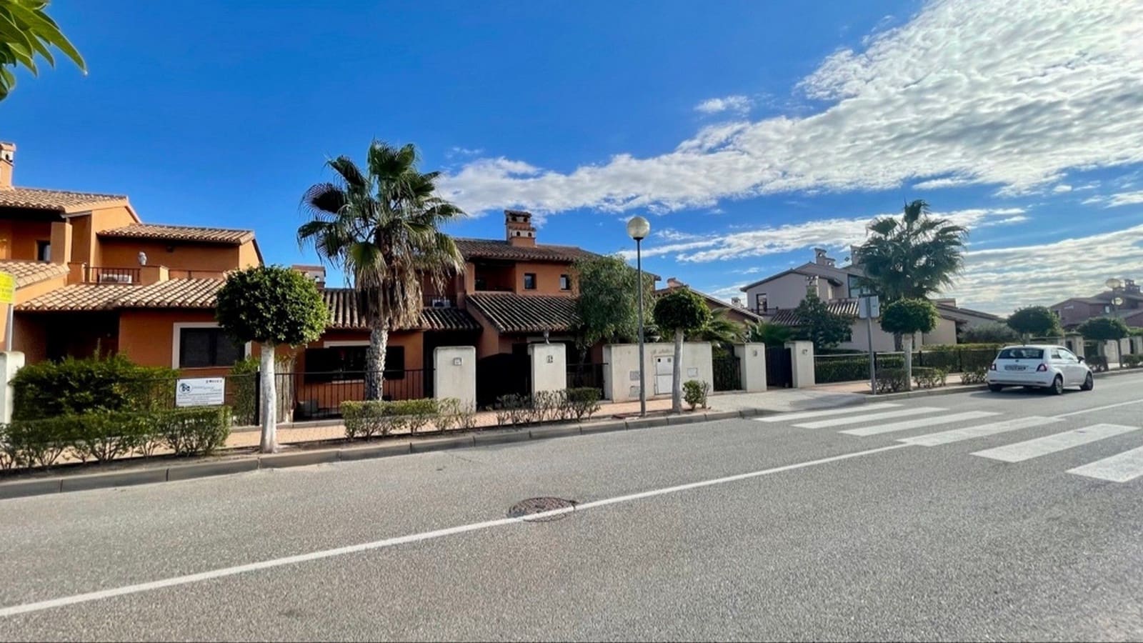 3 bedroom Semi-detached Villa for sale in Hacienda del Alamo with pool garage - € 209,000 (Ref: 9402751)