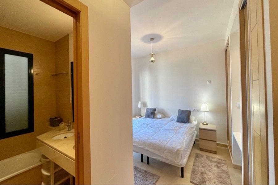 2 soveværelse Lejlighed til salg i Hacienda del Alamo med garage - € 145.500 (Ref: 9447035)