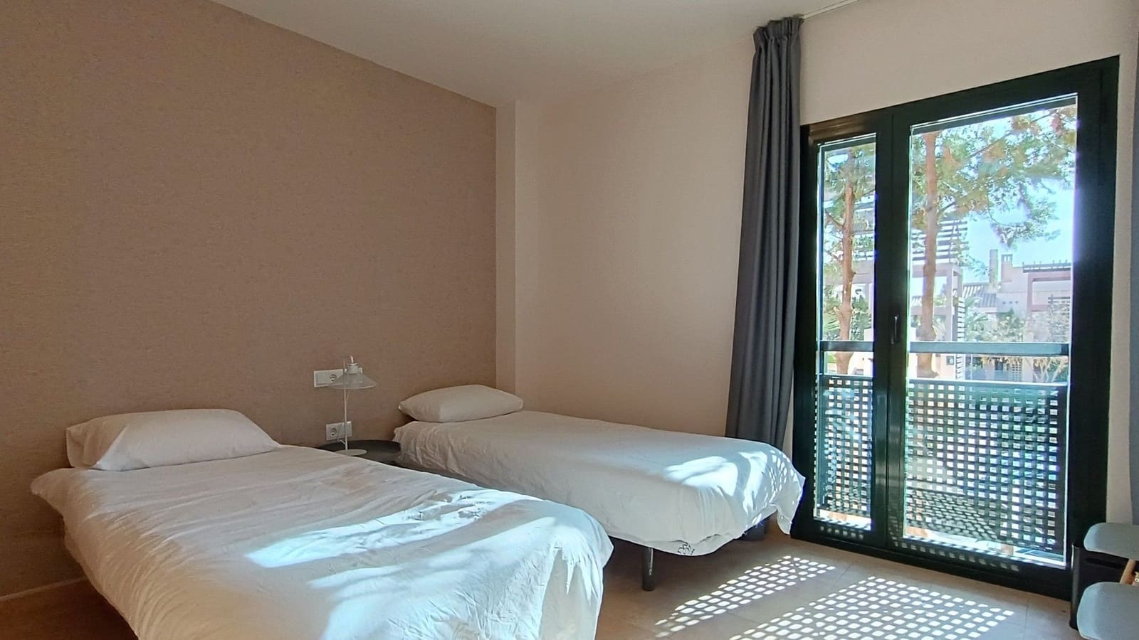 2 bedroom Apartment for sale in Hacienda del Alamo with pool garage - € 140,000 (Ref: 9450674)