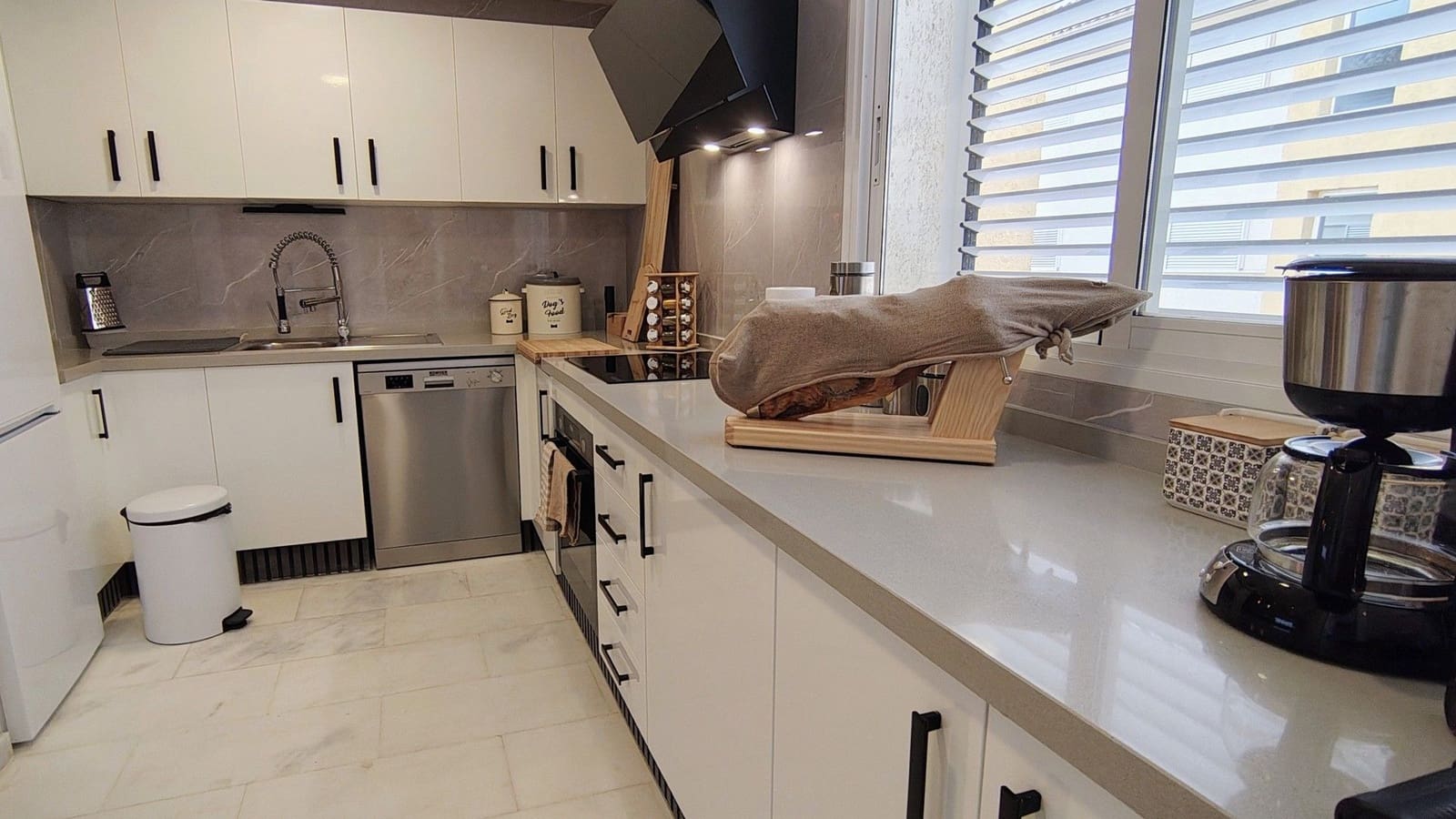 2 bedroom Apartment for sale in Hacienda del Alamo with garage - € 199,900 (Ref: 9528180)