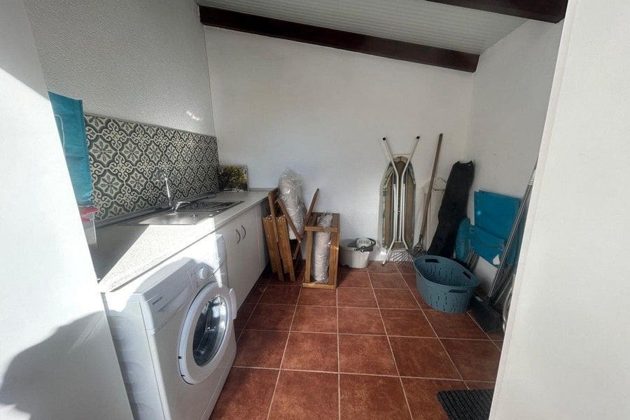 1 bedroom Villa for sale in Fuente Alamo de Murcia with pool garage - € 159,000 (Ref: 9549922)