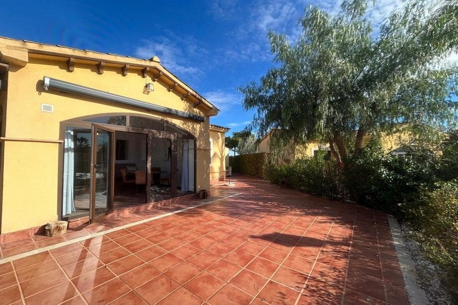 1 bedroom Villa for sale in Fuente Alamo de Murcia with pool garage - € 159,000 (Ref: 9549922)