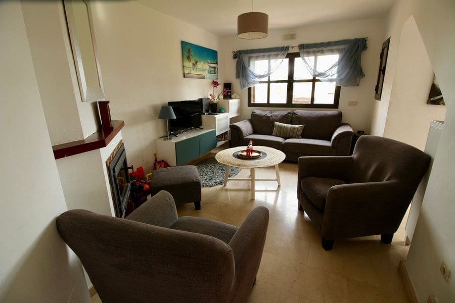 3 soveværelse Semi-Rækkehus til salg i Fuente Alamo de Murcia med swimmingpool garage - € 249.000 (Ref: 9563748)