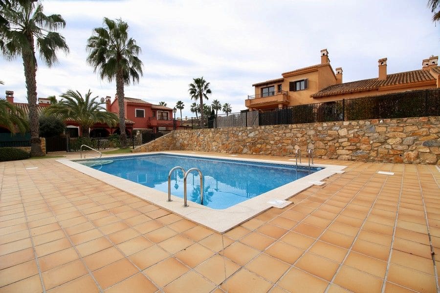 3 soveværelse Semi-Rækkehus til salg i Fuente Alamo de Murcia med swimmingpool garage - € 249.000 (Ref: 9563748)