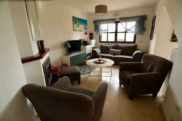 3 soveværelse Semi-Rækkehus til salg i Fuente Alamo de Murcia med swimmingpool garage - € 249.000 (Ref: 9563748)