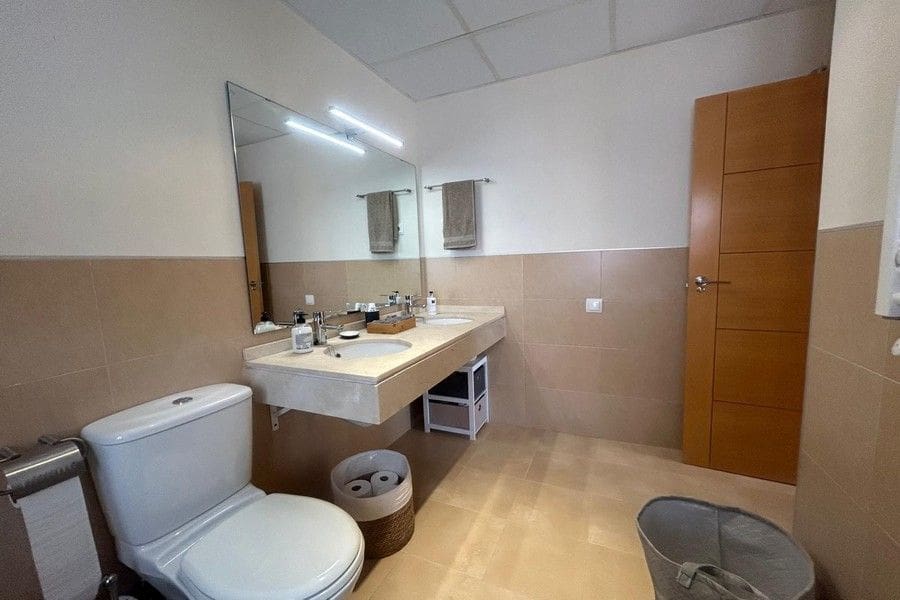 3 bedroom Apartment for sale in Hacienda del Alamo with garage - € 210,000 (Ref: 9654472)