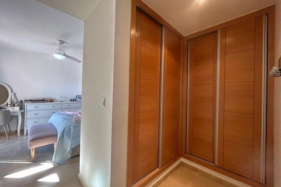 3 bedroom Apartment for sale in Hacienda del Alamo with garage - € 210,000 (Ref: 9654472)