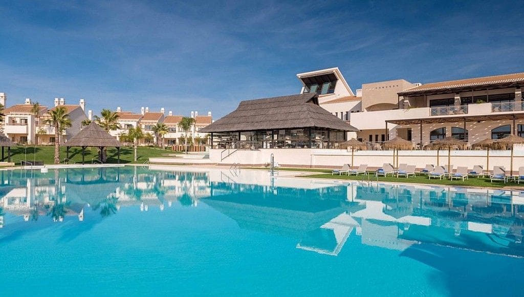 3 bedroom Apartment for sale in Hacienda del Alamo with garage - € 219,900 (Ref: 9731471)