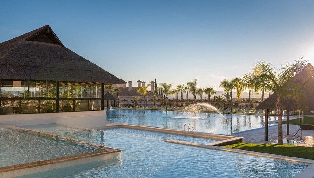 3 bedroom Apartment for sale in Hacienda del Alamo with garage - € 219,900 (Ref: 9731471)