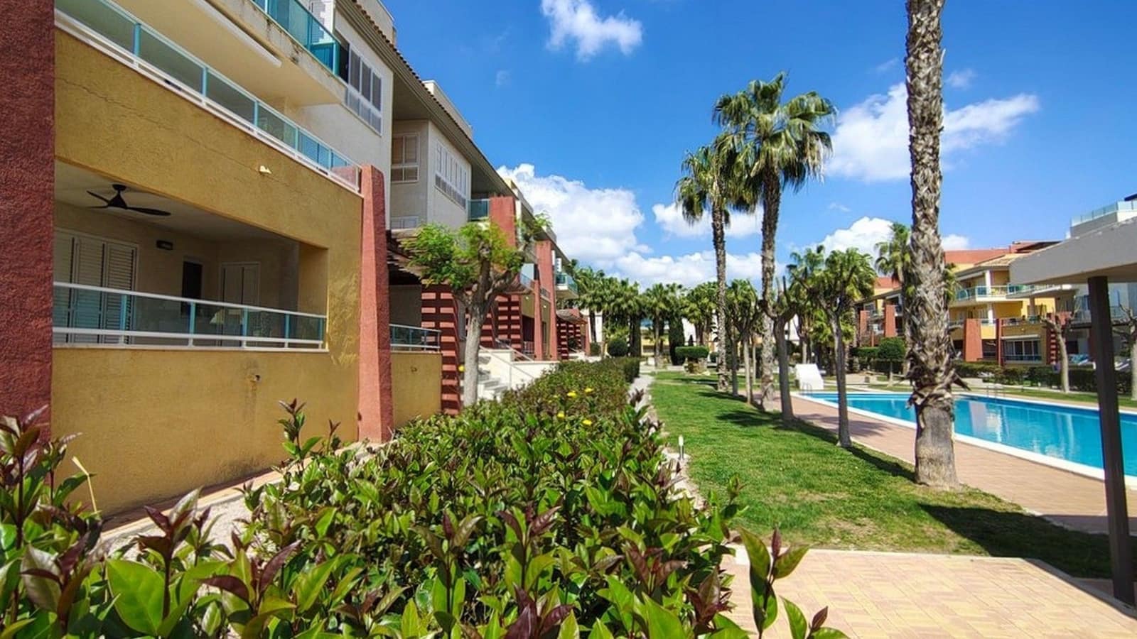 3 bedroom Apartment for sale in Hacienda del Alamo with garage - € 219,900 (Ref: 9731471)