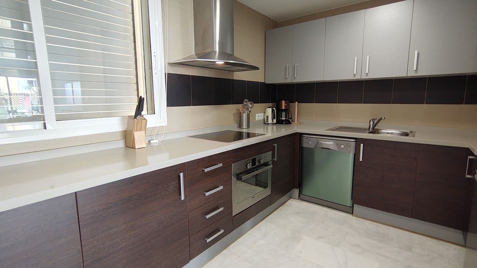 3 bedroom Apartment for sale in Hacienda del Alamo with garage - € 219,900 (Ref: 9731471)