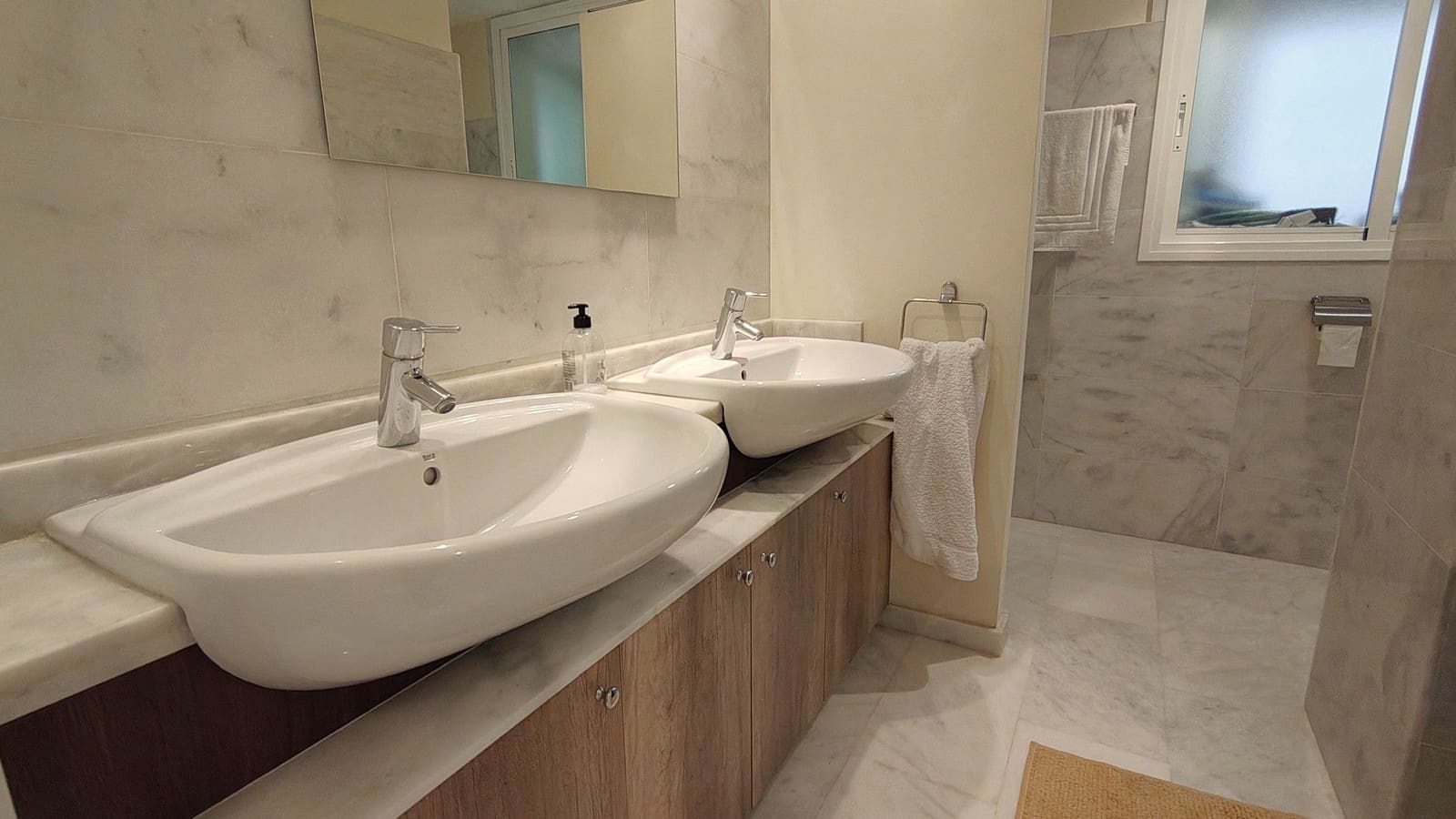 3 bedroom Apartment for sale in Hacienda del Alamo with garage - € 219,900 (Ref: 9731471)