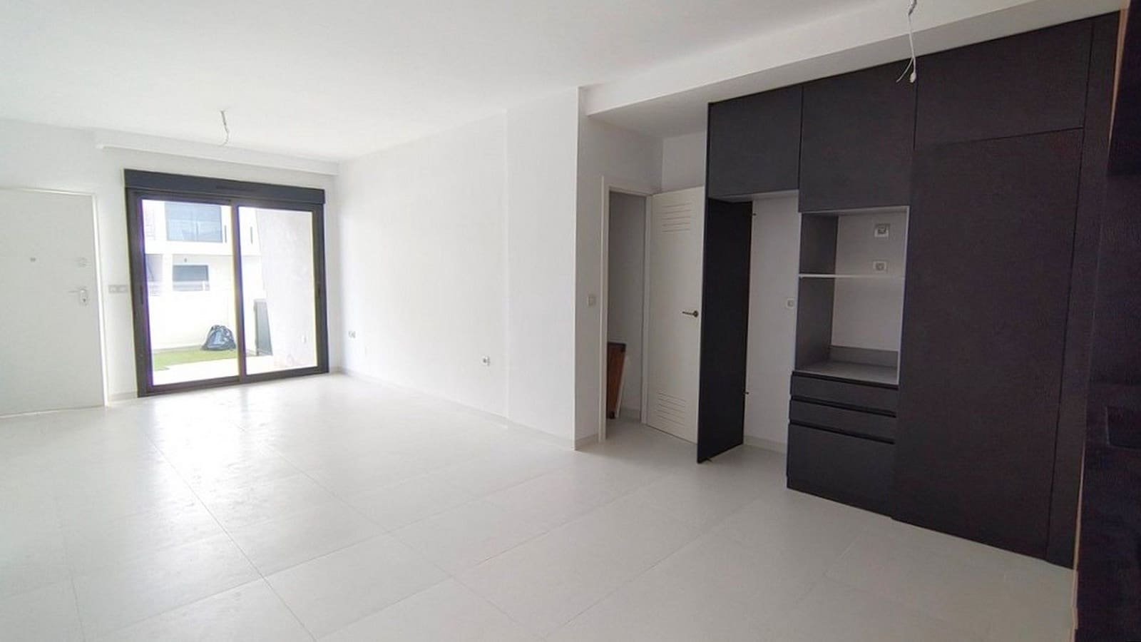 Apartamento de 2 habitaciones en San Miguel de Salinas en venta con piscina - 199.000 € (Ref: 9753527)