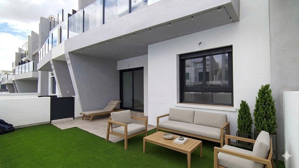 Apartamento de 2 habitaciones en San Miguel de Salinas en venta con piscina - 199.000 € (Ref: 9753527)