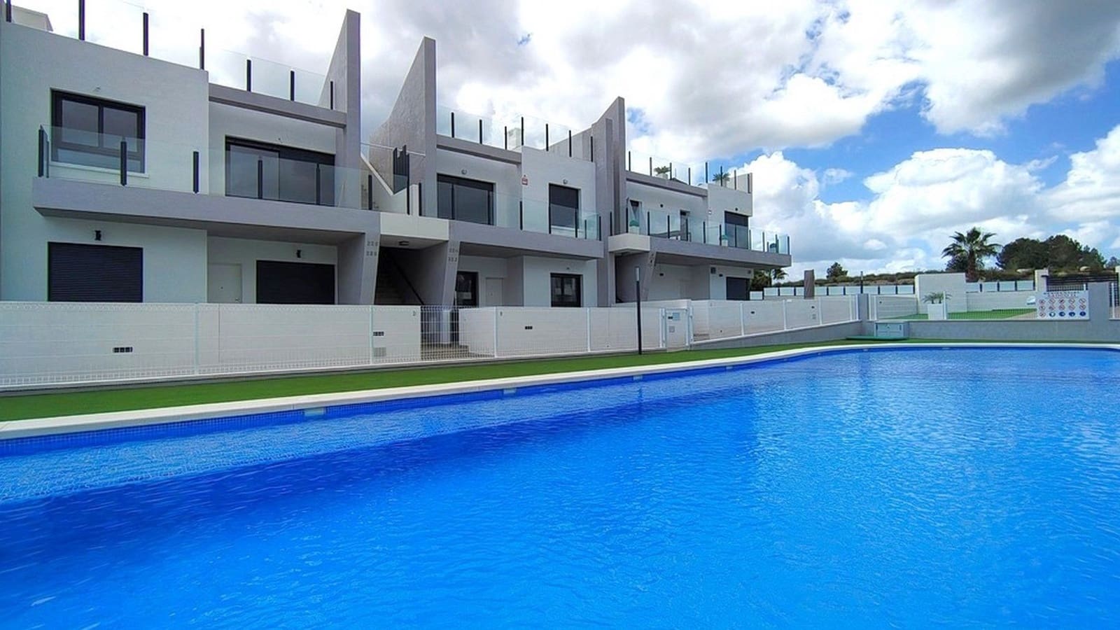 2 bedroom Apartment for sale in San Miguel de Salinas with pool - € 199,000 (Ref: 9753527)