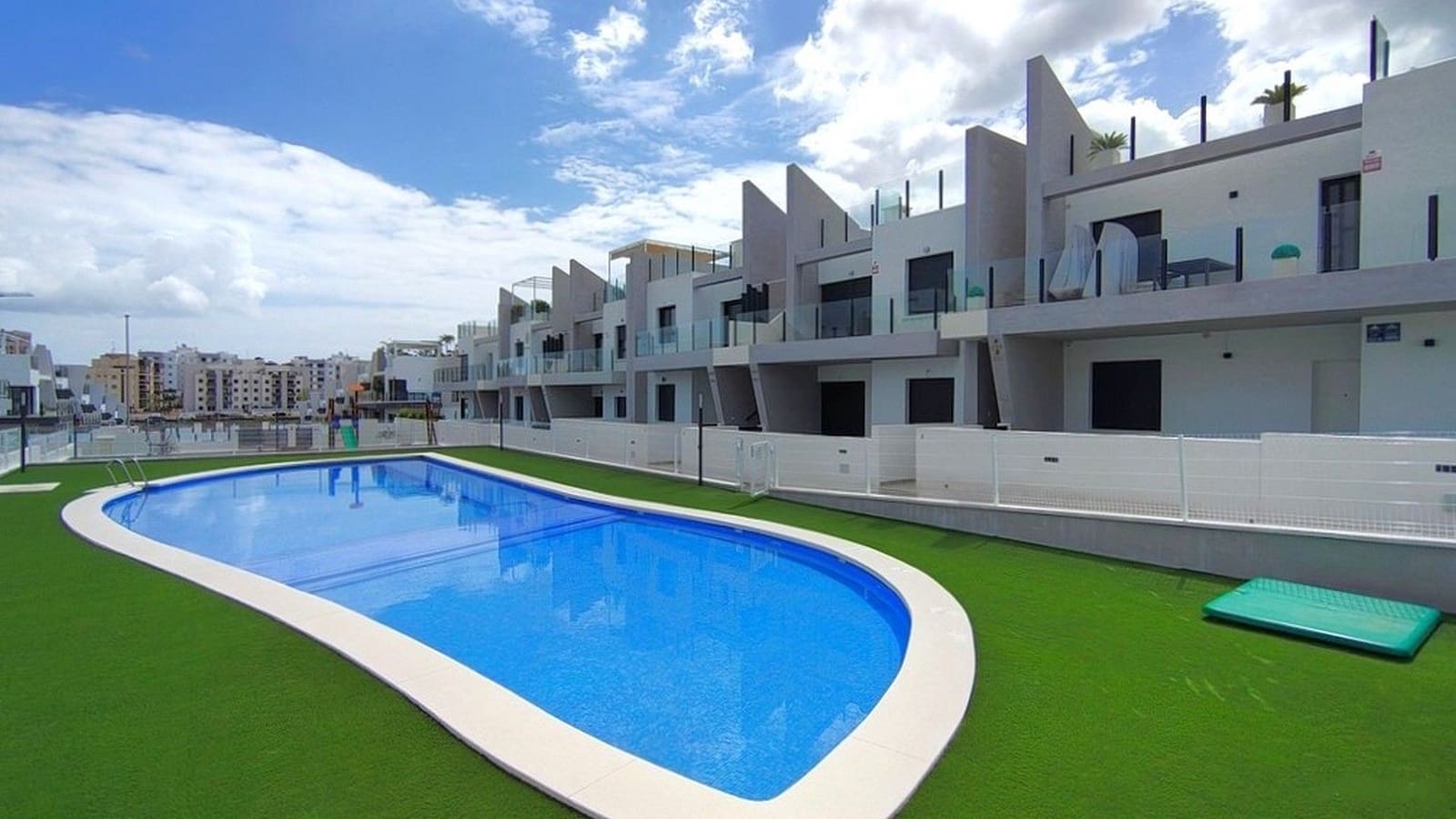 2 bedroom Apartment for sale in San Miguel de Salinas with pool - € 199,000 (Ref: 9753527)
