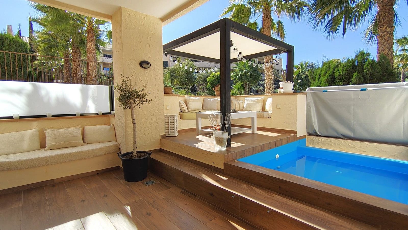 Apartamento de 2 habitaciones en Hacienda del Alamo en venta con garaje - 195.000 € (Ref: 9756717)