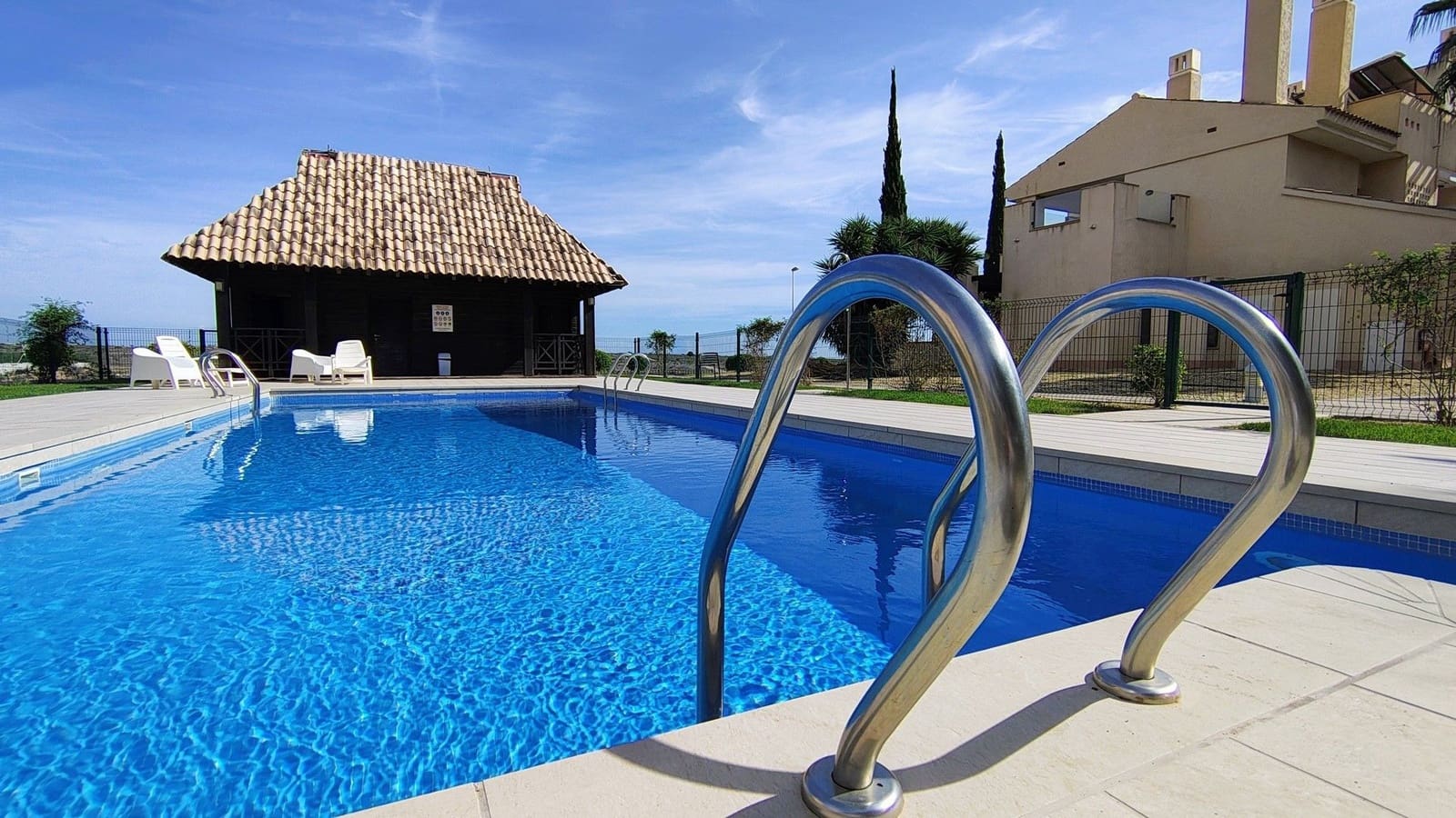 Apartamento de 2 habitaciones en Hacienda del Alamo en venta con garaje - 195.000 € (Ref: 9756717)