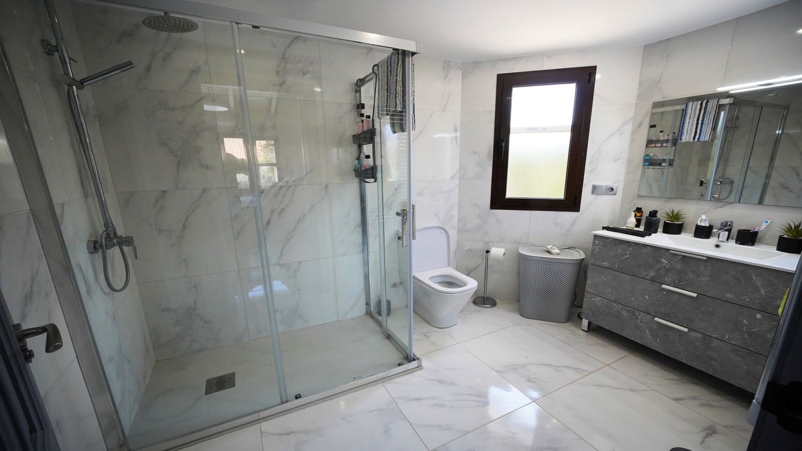 3 slaapkamer Villa te koop in Hacienda del Alamo met zwembad garage - € 419.900 (Ref: 9798299)