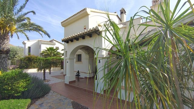 3 makuuhuone Huvila myytävänä paikassa Hacienda del Alamo, Fuente Alamo de Murcia mukana uima-altaan 
autotalli - 430 000 € (Ref: 9800815)