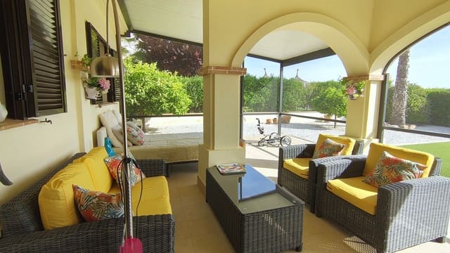 3 makuuhuone Huvila myytävänä paikassa Hacienda del Alamo, Fuente Alamo de Murcia mukana uima-altaan 
autotalli - 430 000 € (Ref: 9800815)