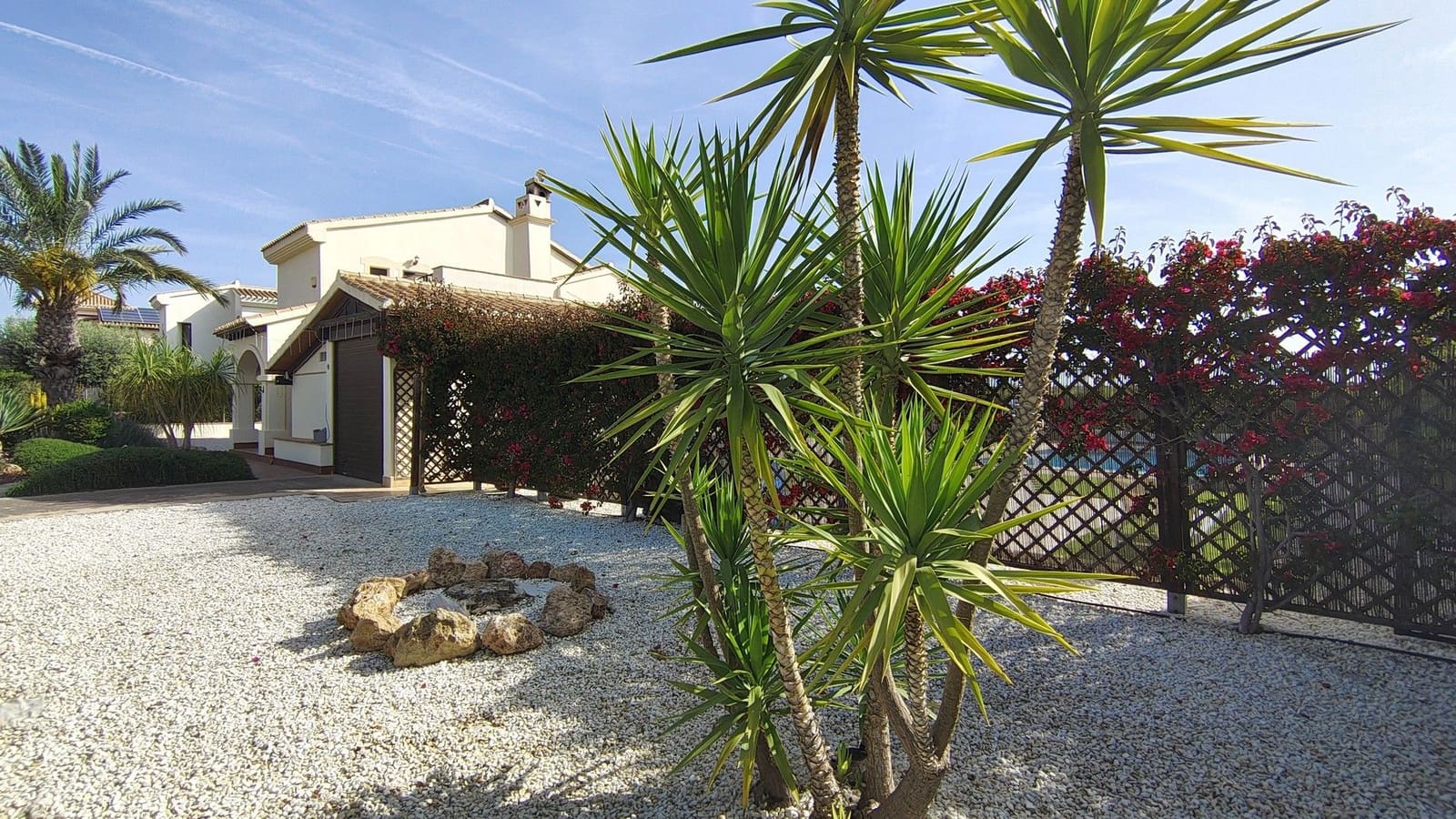 3 makuuhuone Huvila myytävänä paikassa Hacienda del Alamo mukana uima-altaan 
autotalli - 430 000 € (Ref: 9800815)