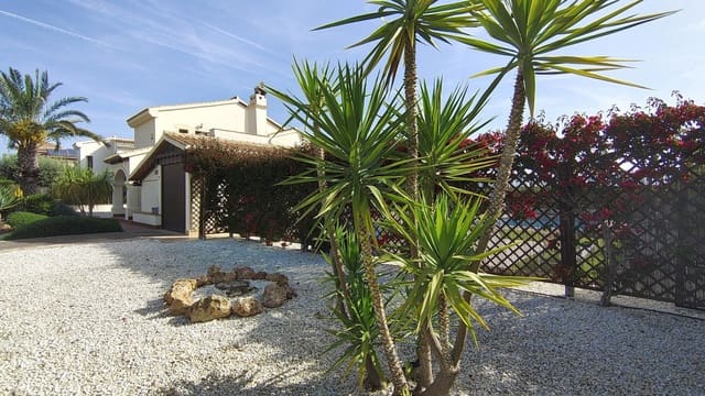 3 bedroom Villa for sale in Hacienda del Alamo, Fuente Alamo de Murcia with pool garage - € 430,000 (Ref: 9800815)
