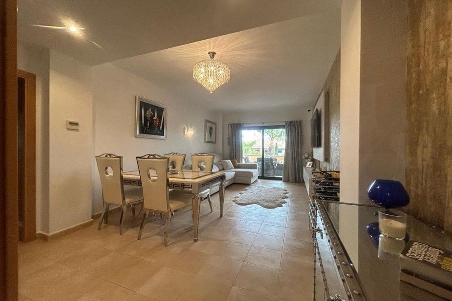 2 slaapkamer Appartement te koop in Hacienda del Alamo met garage - € 170.000 (Ref: 9805696)