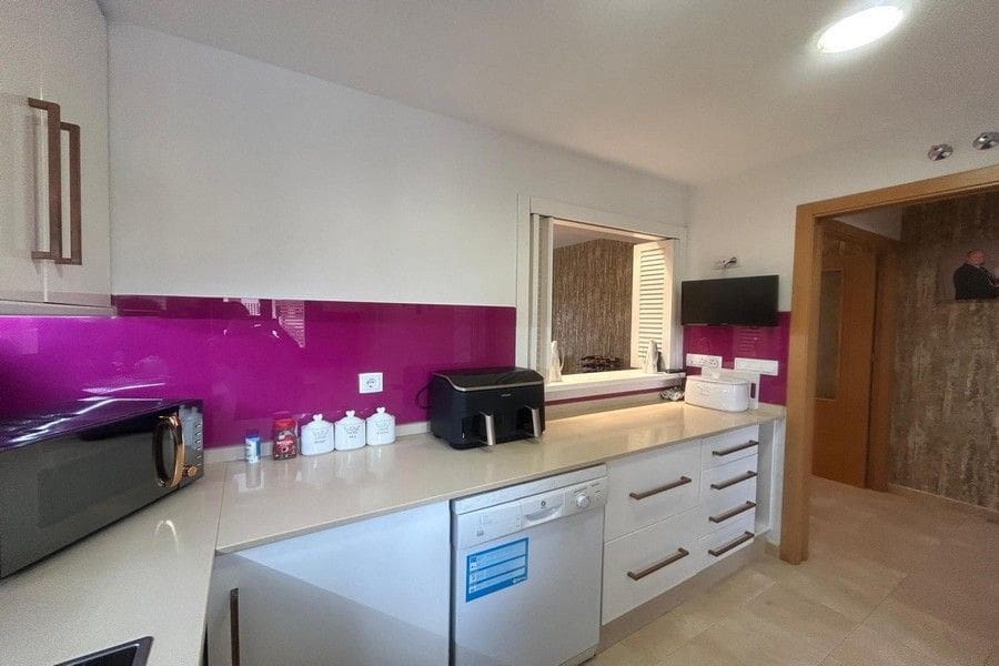 2 slaapkamer Appartement te koop in Hacienda del Alamo met garage - € 170.000 (Ref: 9805696)