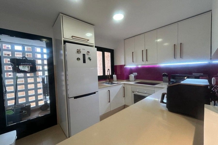 2 slaapkamer Appartement te koop in Hacienda del Alamo met garage - € 170.000 (Ref: 9805696)