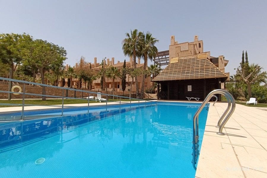 2 slaapkamer Appartement te koop in Hacienda del Alamo met garage - € 170.000 (Ref: 9805696)