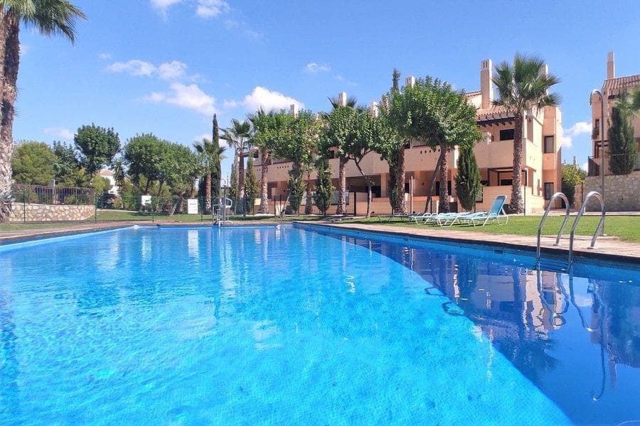 2 slaapkamer Appartement te koop in Hacienda del Alamo met garage - € 170.000 (Ref: 9805696)