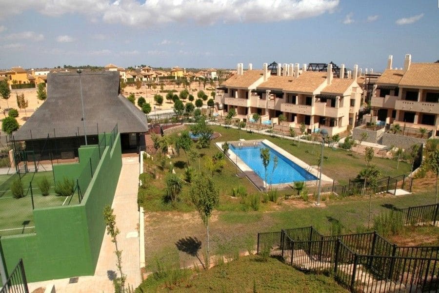 2 slaapkamer Appartement te koop in Hacienda del Alamo met garage - € 170.000 (Ref: 9805696)