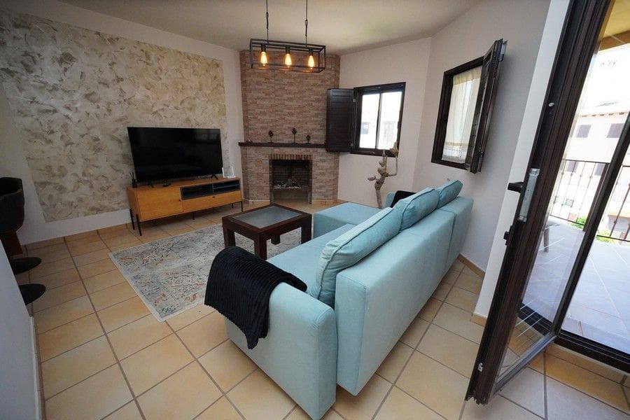 2 bedroom Apartment for sale in Hacienda del Alamo with pool garage - € 168,900 (Ref: 9854418)