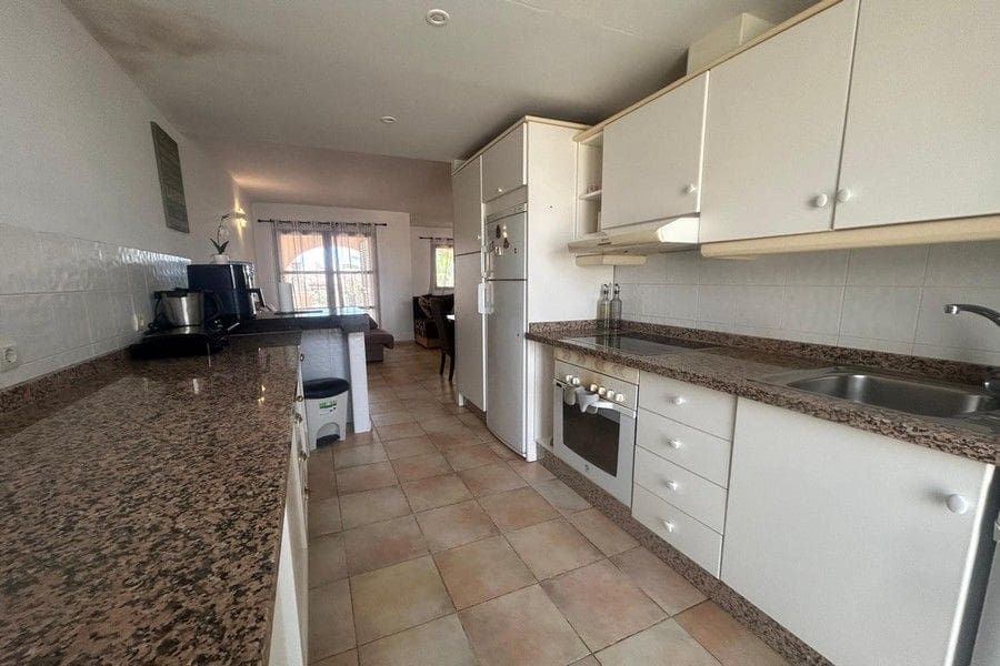 2 bedroom Villa for sale in Hacienda del Alamo with pool garage - € 190,000 (Ref: 9854616)
