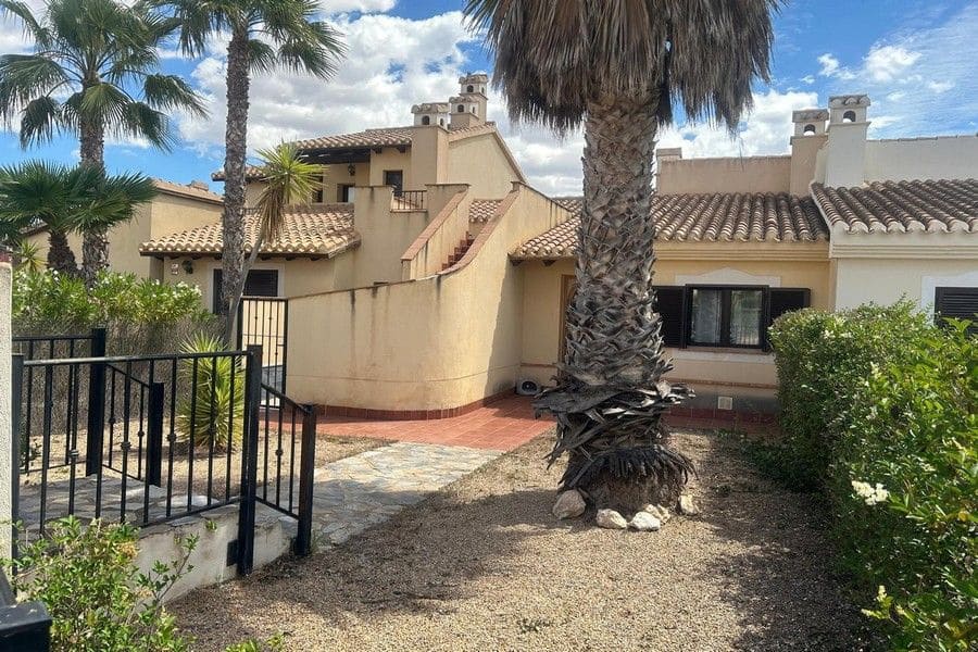 2 bedroom Villa for sale in Hacienda del Alamo with pool garage - € 190,000 (Ref: 9854616)