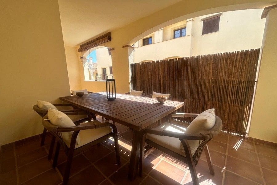 2 soverom Leilighet til salgs i Hacienda del Alamo med svømmebasseng garasje - € 225 000 (Ref: 9854616)