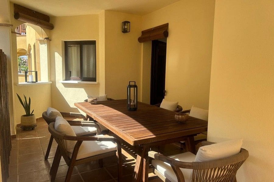 2 soverom Leilighet til salgs i Hacienda del Alamo med svømmebasseng garasje - € 225 000 (Ref: 9854616)