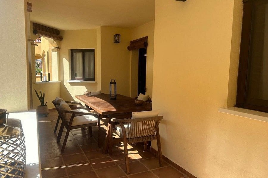 2 soverom Leilighet til salgs i Hacienda del Alamo med svømmebasseng garasje - € 225 000 (Ref: 9854616)