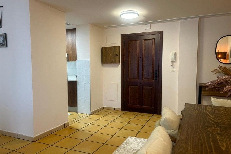 2 soverom Leilighet til salgs i Hacienda del Alamo med svømmebasseng garasje - € 225 000 (Ref: 9854616)