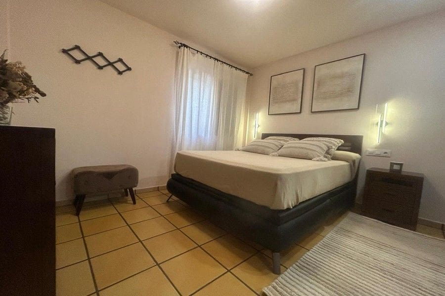2 soverom Leilighet til salgs i Hacienda del Alamo med svømmebasseng garasje - € 225 000 (Ref: 9854616)