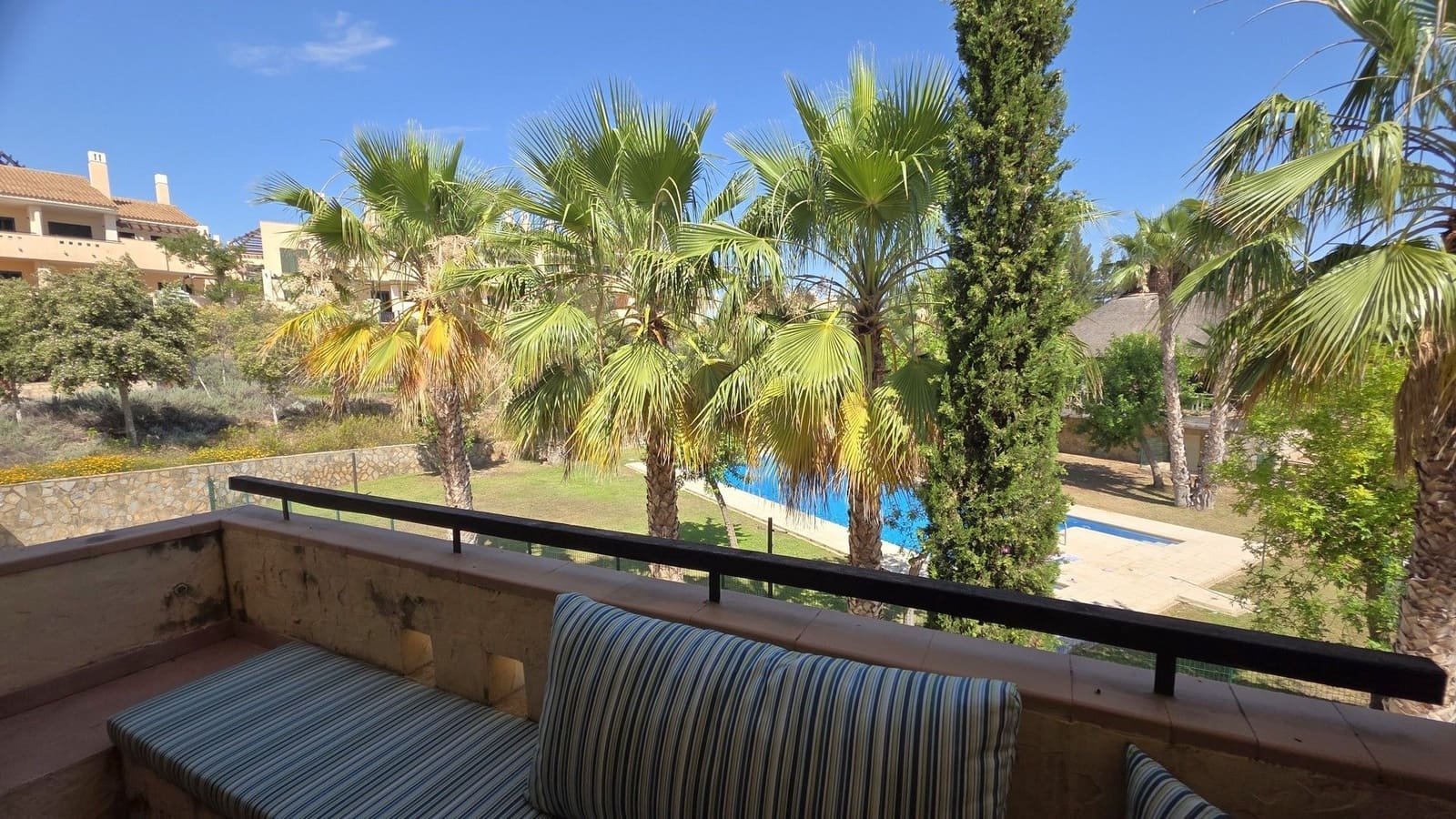2 soveværelse Lejlighed til salg i Hacienda del Alamo med swimmingpool garage - € 160.000 (Ref: 9902355)
