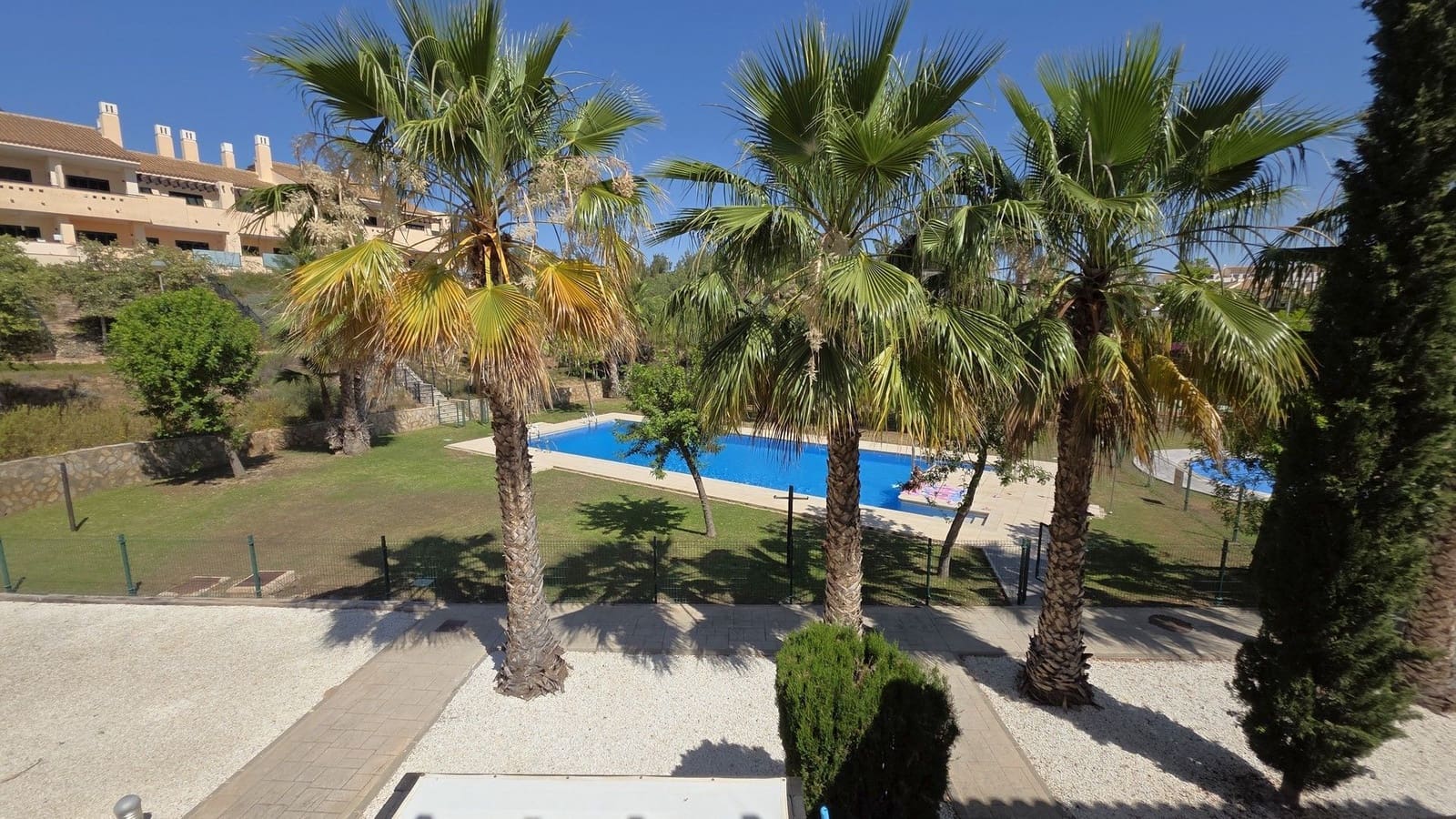2 soveværelse Lejlighed til salg i Hacienda del Alamo med swimmingpool garage - € 160.000 (Ref: 9902355)
