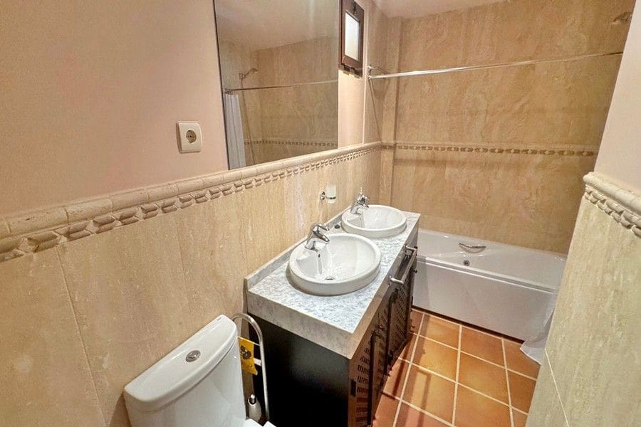 2 sypialnia Apartament na sprzedaż w Hacienda del Alamo z basenem garażem - 174 950 € (Ref: 9905267)