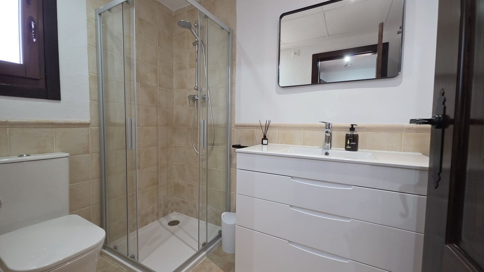 1 bedroom Villa for sale in Hacienda del Alamo with pool garage - € 149,950 (Ref: 9914583)