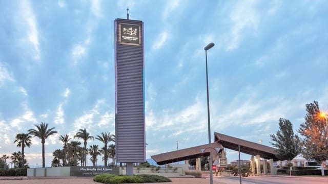 Chalet de 1 habitación en Hacienda del Alamo, Fuente Alamo de Murcia en venta con piscina garaje - 149.950 € (Ref: 9914583)
