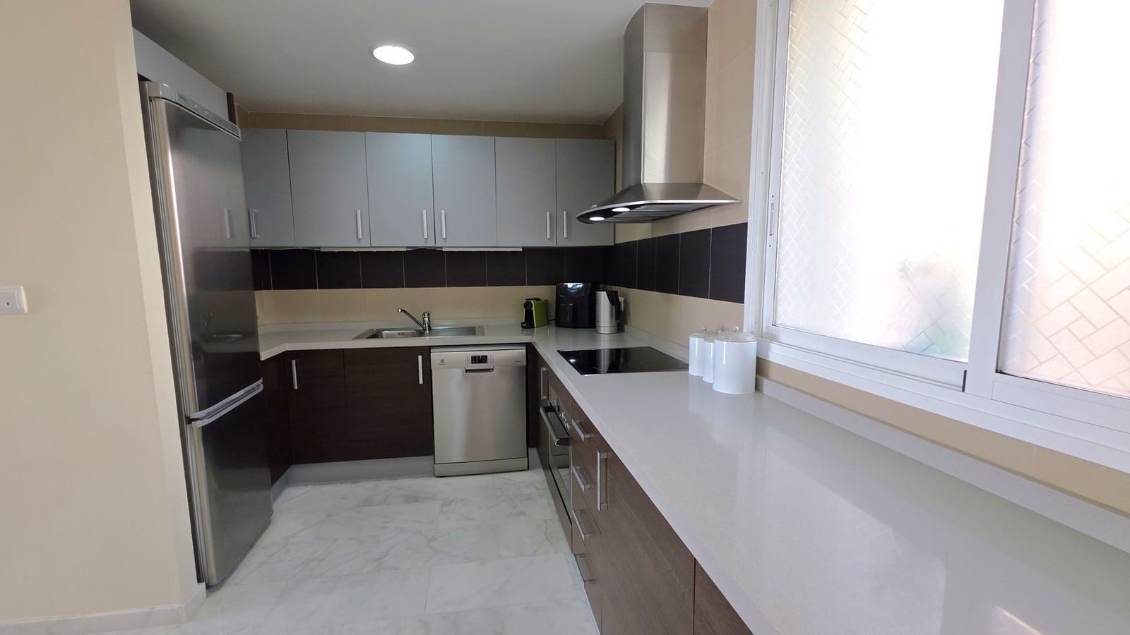 2 bedroom Apartment for sale in Hacienda del Alamo with pool garage - € 214,900 (Ref: 9926545)