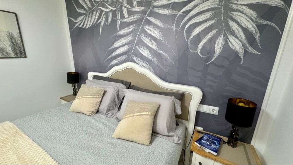 3 bedroom Apartment for sale in Hacienda del Alamo with garage - € 249,950 (Ref: 9928338)
