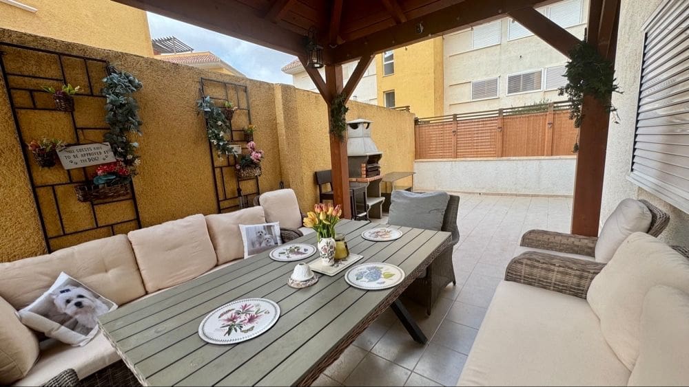 3 bedroom Apartment for sale in Hacienda del Alamo with garage - € 249,950 (Ref: 9928338)